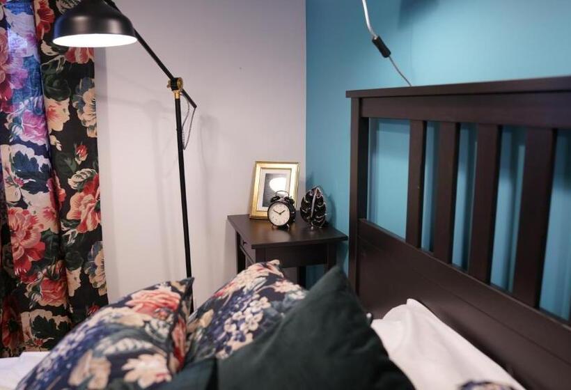 غرفة قياسية فردية, Mcew Studnia