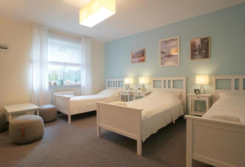 غرفة قياسية ثلاثية, Mcew Studnia