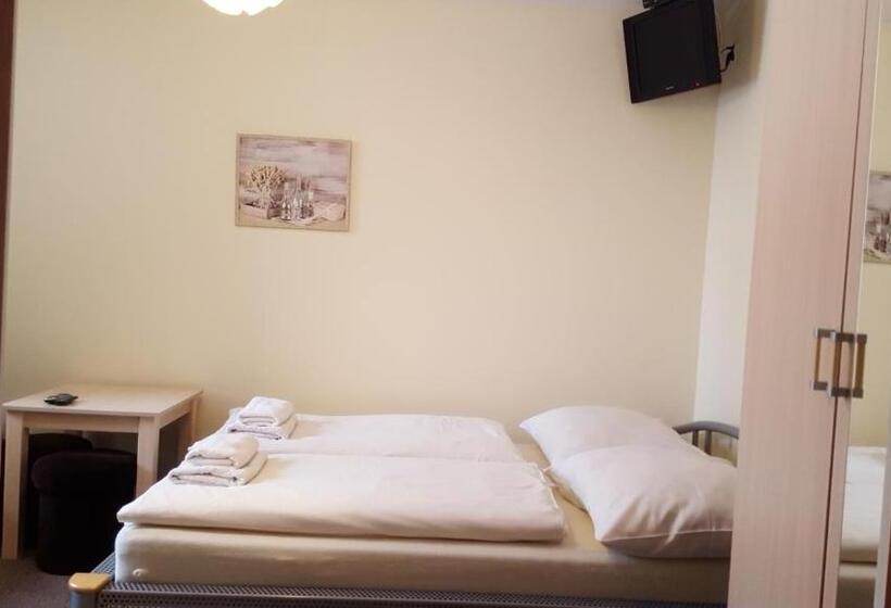 اتاق کلاسیک سه تخته, Niezapominajka