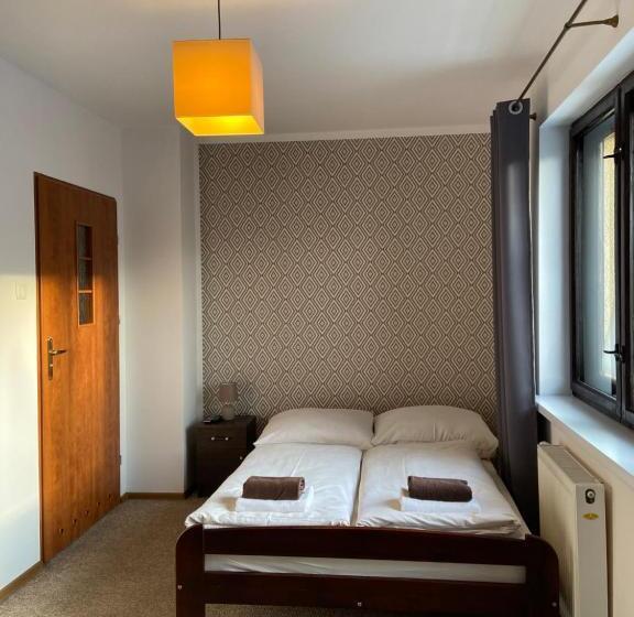 اتاق استاندارد چهار تخته, Niezapominajka