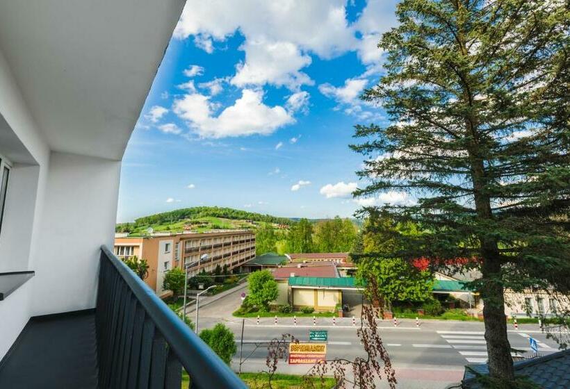 标准三人间, Ośrodek Wypoczynkowy Tarnica