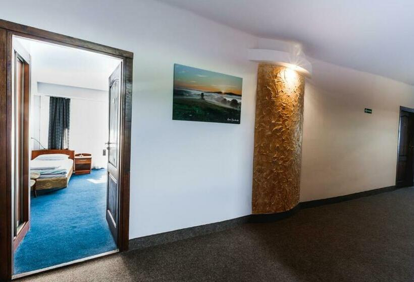 标准三人间, Ośrodek Wypoczynkowy Tarnica