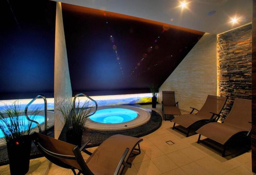 חדר סטנדרט לשלושה, Połoniny Resort