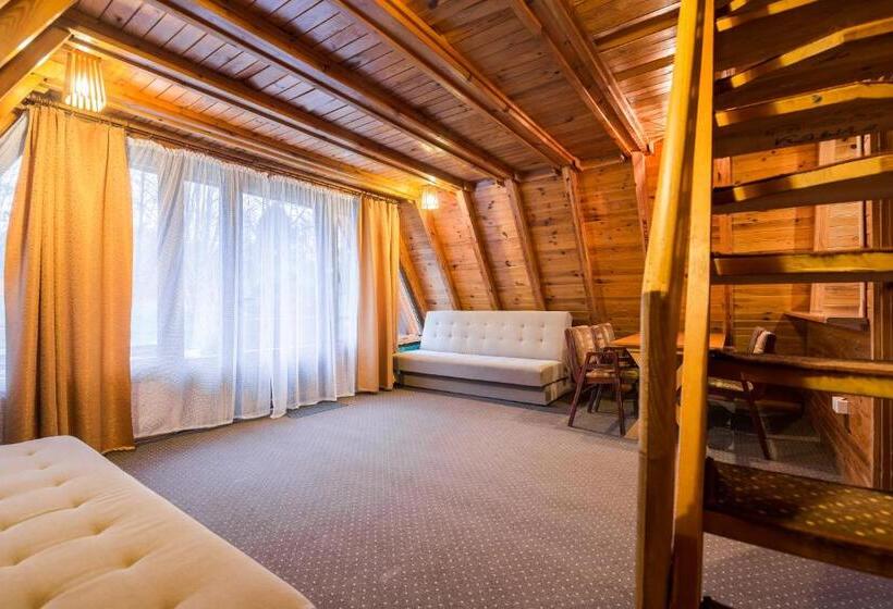 בקתת חדר, Połoniny Resort