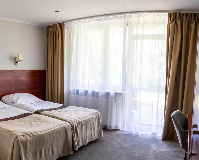 اتاق استاندارد, Połoniny Resort