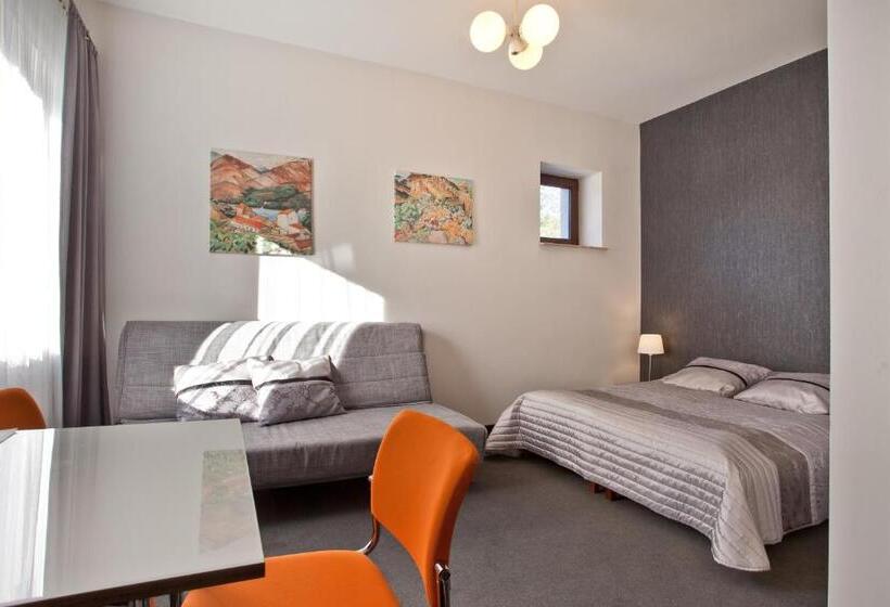 اتاق راحتی, Urocza Art Pensjonat