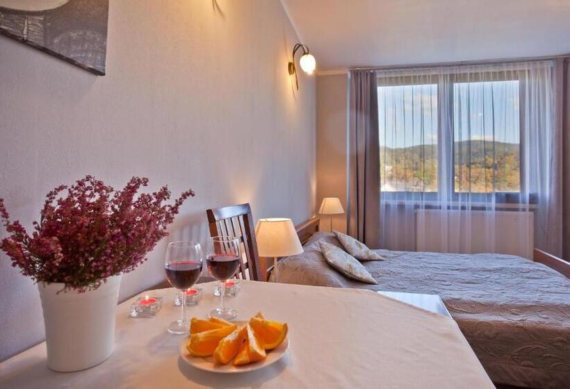 اتاق لوکس, Urocza Art Pensjonat