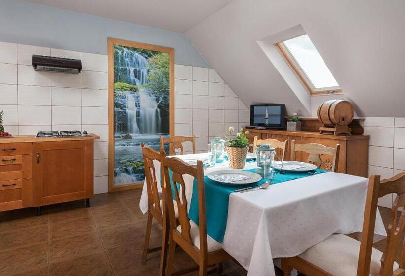 דירת שני חדרים, Villa Bezycer