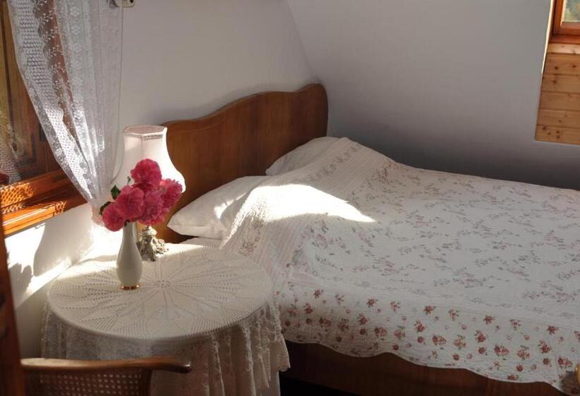 스탠다드 트리플 룸, Villa Nostalgia