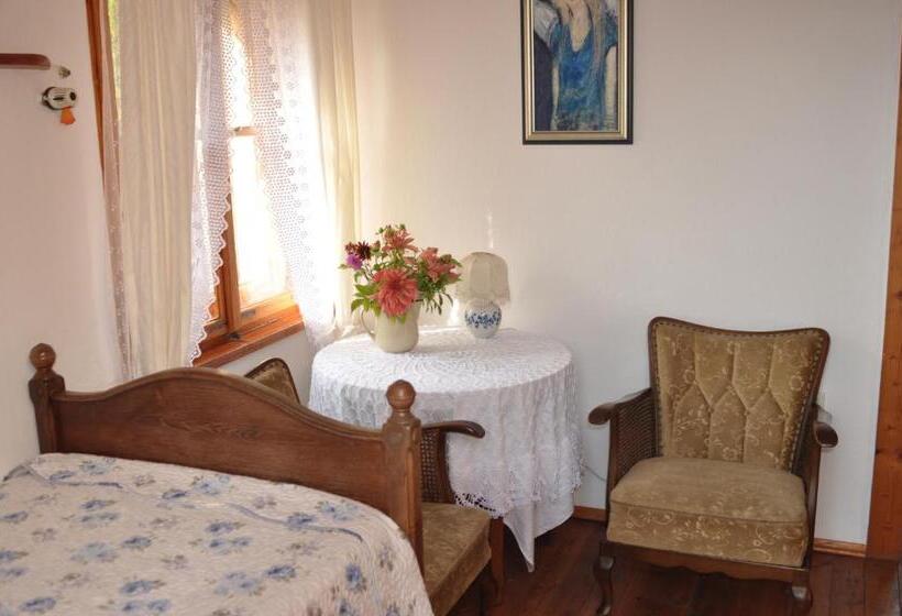 4인용 스탠다드 룸, Villa Nostalgia