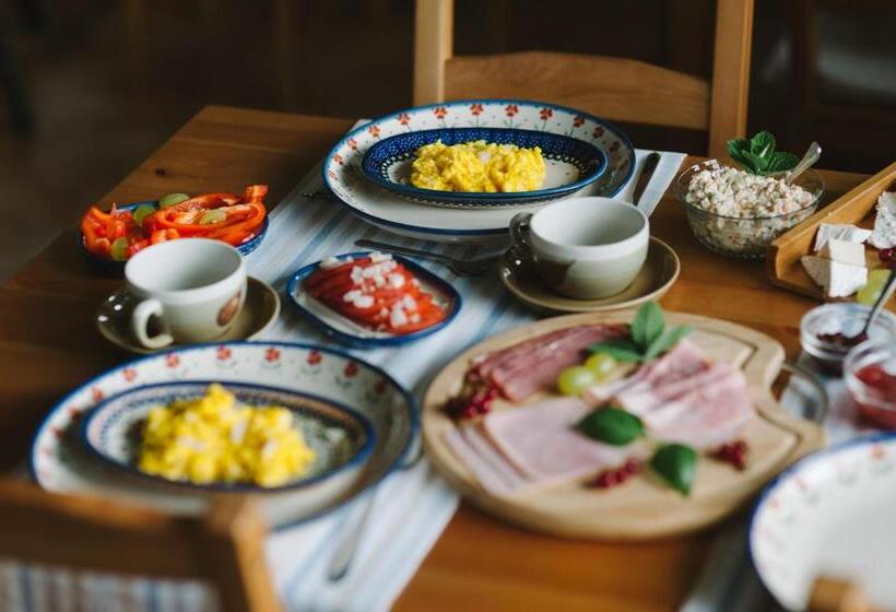 اتاق لوکس با بالکن, Weranda Z Widokiem Na Karkonosze