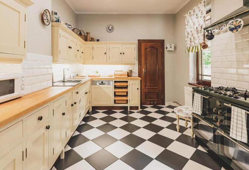 سوئیت 2 خوابه, Weranda Z Widokiem Na Karkonosze