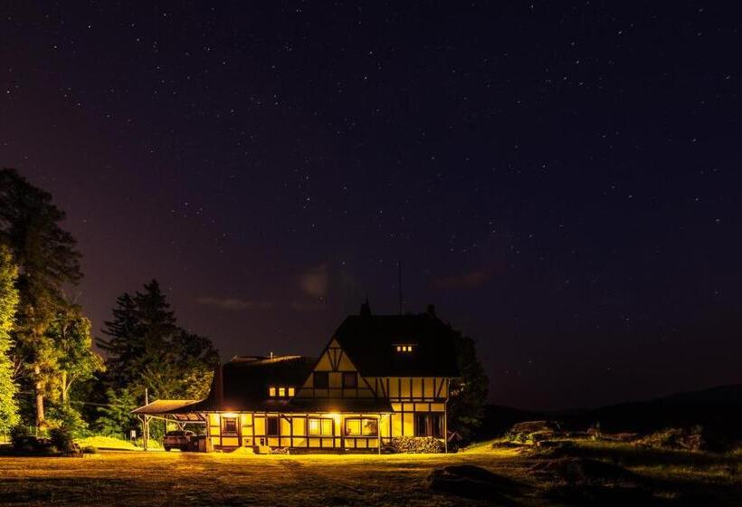 اتاق راحتی سه تخته, Weranda Z Widokiem Na Karkonosze