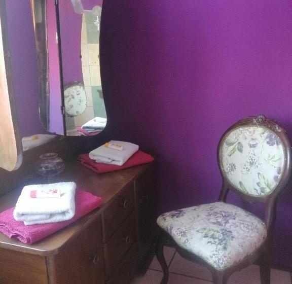 اتاق استاندارد چهار تخته, Zajazd Pod Różą