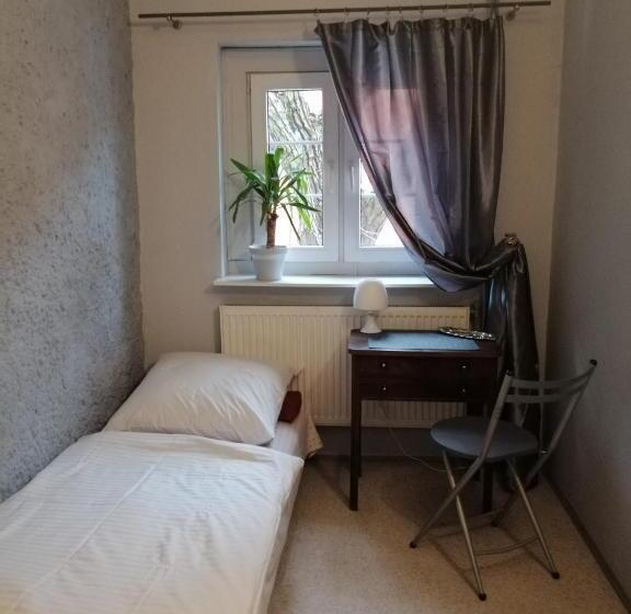 اتاق عادی یک تخته, Zajazd Pod Różą