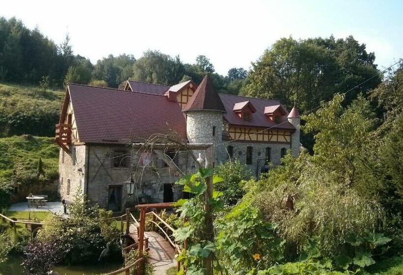 标准三人间, Zbójna Debra