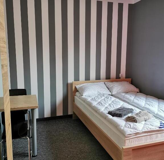 اتاق استاندارد, For Rest Hostel