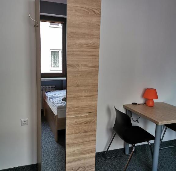 اتاق استاندارد, For Rest Hostel