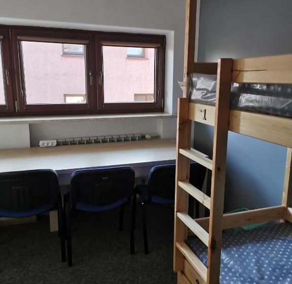 Кровать в Общей Комнате, For Rest Hostel