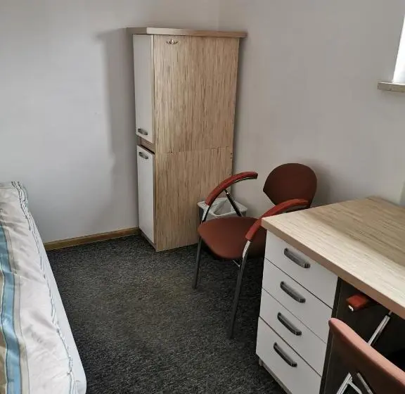 Basic-huone, For Rest Hostel