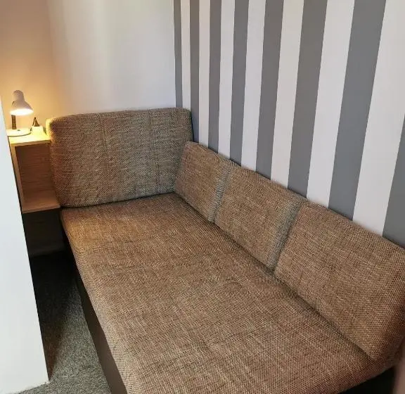 Standard Yhden Hengen Huone, For Rest Hostel