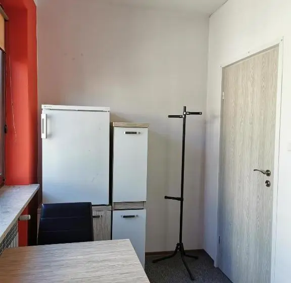 Standard Yhden Hengen Huone, For Rest Hostel