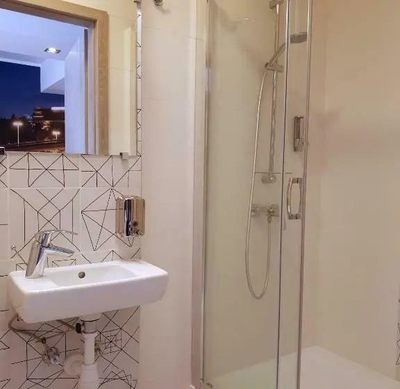 اتاق استاندارد سه نفره, Hostel Annamarie