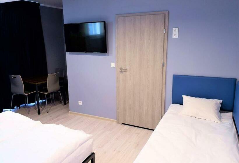 标准三人间, Hostel Annamarie