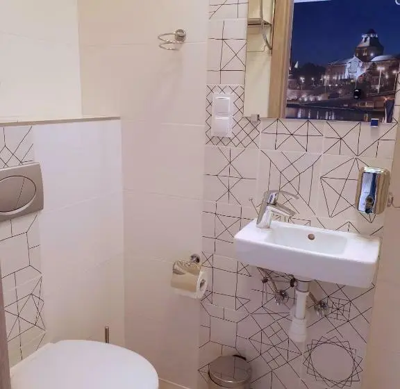 اتاق استاندارد سه نفره, Hostel Annamarie