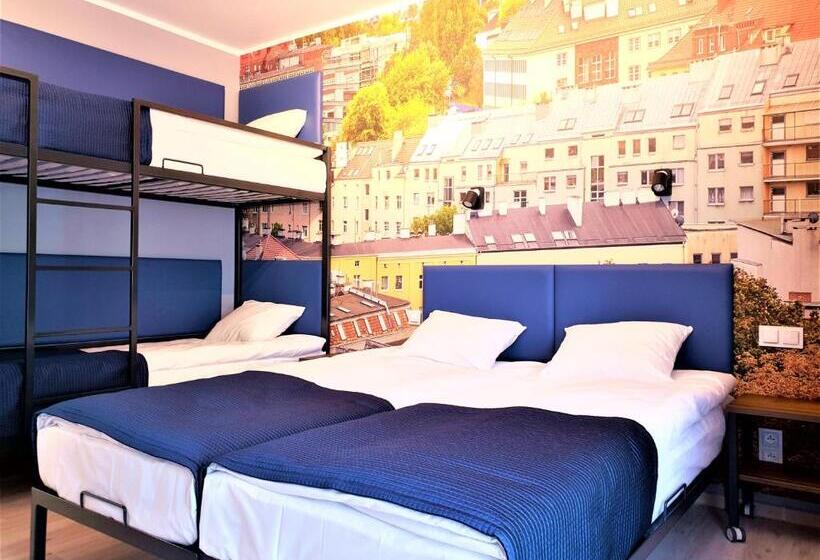 带共用浴室的标准房间, Hostel Annamarie