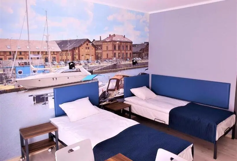 اتاق استاندارد چهار تخته, Hostel Annamarie