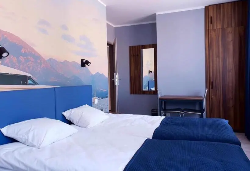 اتاق استاندارد چهارنفره با سرویس بهداشتی مشترک, Hostel Annamarie