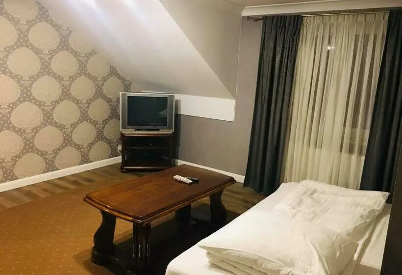 ファミリールーム, Hostel Lagoya Z Restauracją