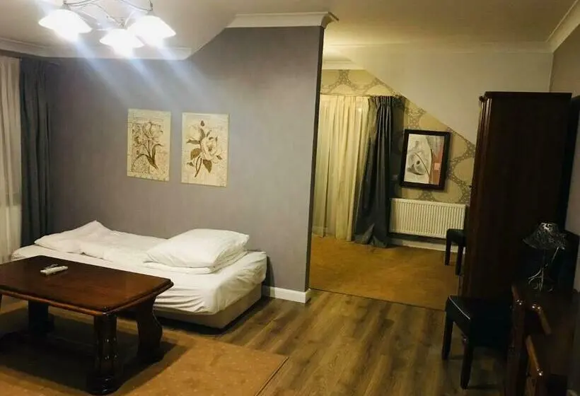 ファミリールーム, Hostel Lagoya Z Restauracją