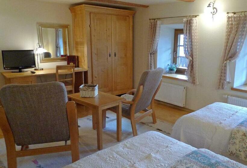 غرفة قياسية مطلة على الجبل, Osada Jeździecka Bata