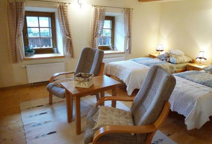 غرفة قياسية مطلة على الجبل, Osada Jeździecka Bata