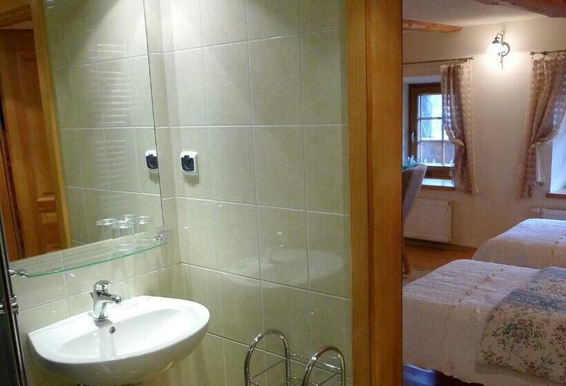 غرفة قياسية مطلة على الجبل, Osada Jeździecka Bata