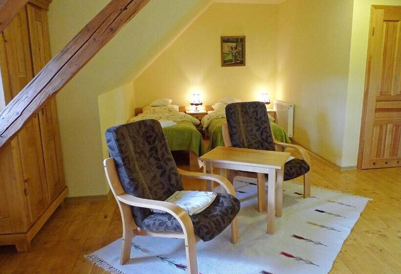 غرفة قياسية, Osada Jeździecka Bata