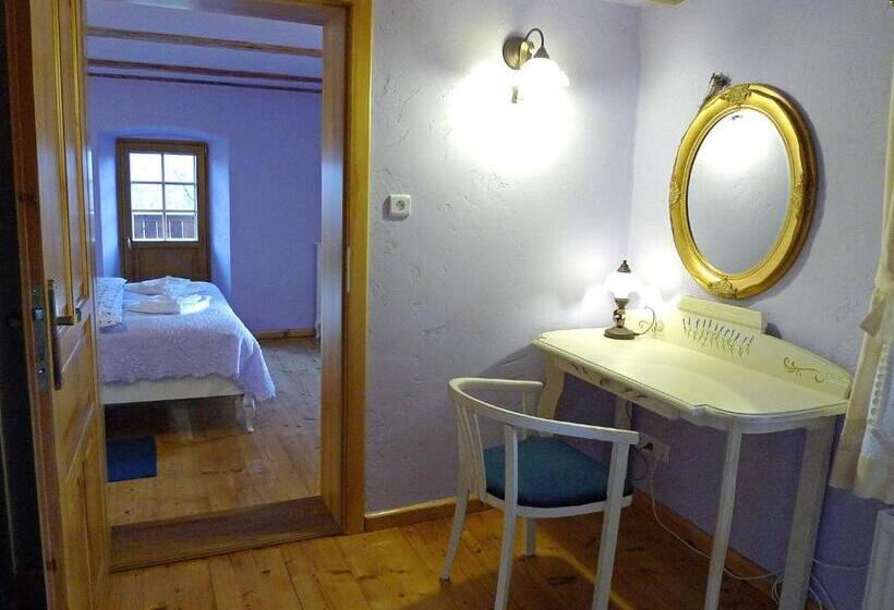 غرفة قياسية, Osada Jeździecka Bata