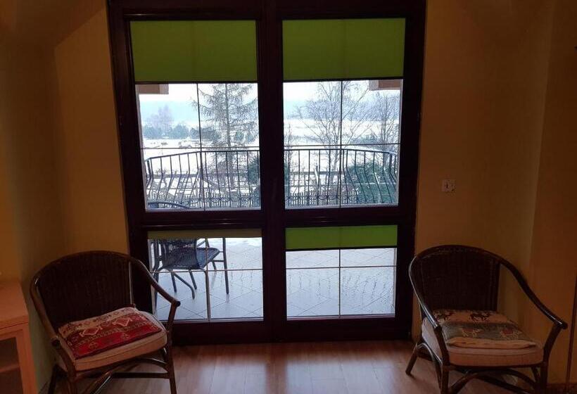 اتاق استاندارد چهارنفره با بالکن, Gościniec Słoneczny