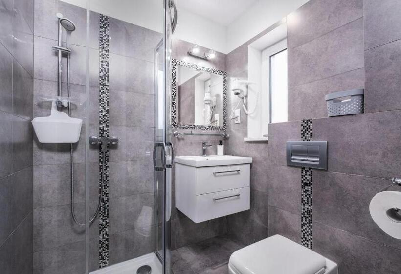 バルコニー付スタンダード４ベッドルーム, La Perla