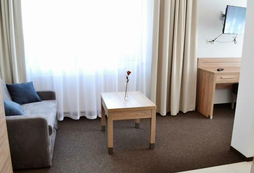 استودیوی استاندارد, Parkowa 3