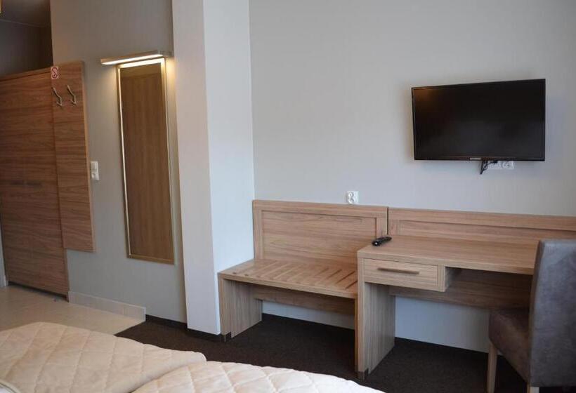 اتاق استاندارد, Parkowa 3