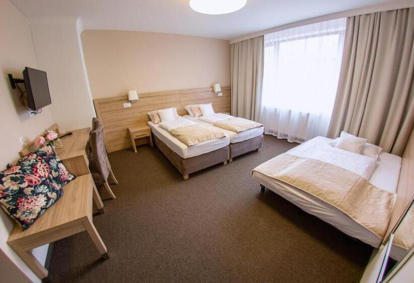 استودیوی استاندارد, Parkowa 3