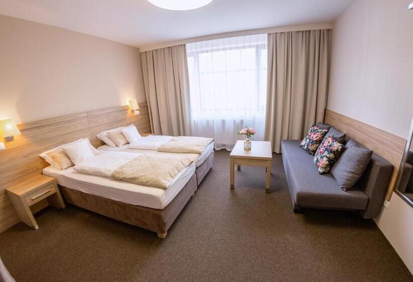 استودیوی استاندارد, Parkowa 3