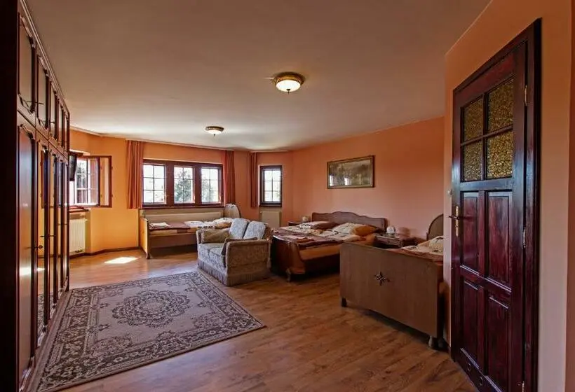 スタンダード４人部屋, Villa Bergera