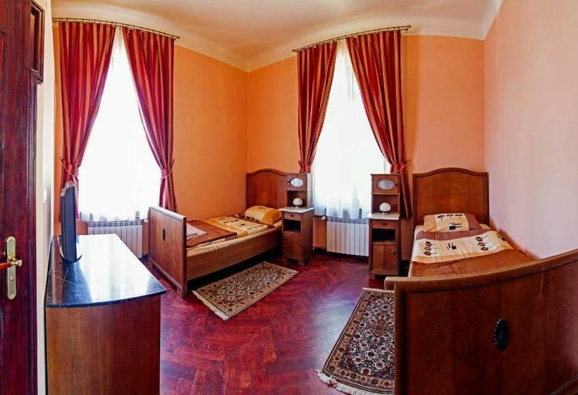 Четырехместный Номер Стандарт, Villa Bergera