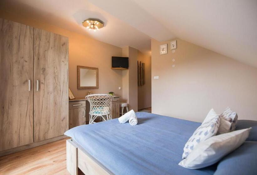 标准间带阳台, Willa Pod Bukami