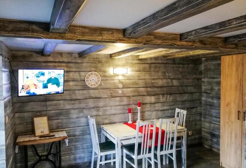 带花园景观的标准三人间, Willa Pod Bukami