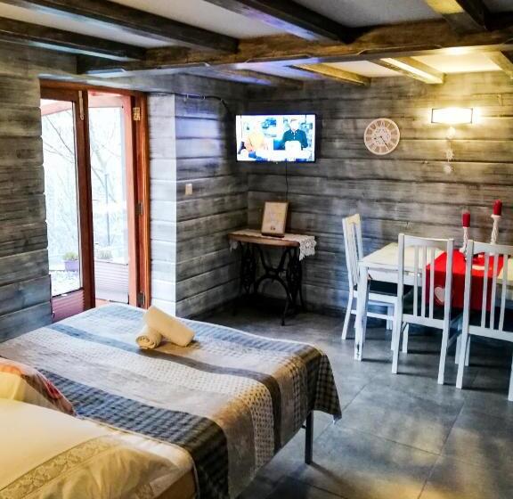 带花园景观的标准三人间, Willa Pod Bukami